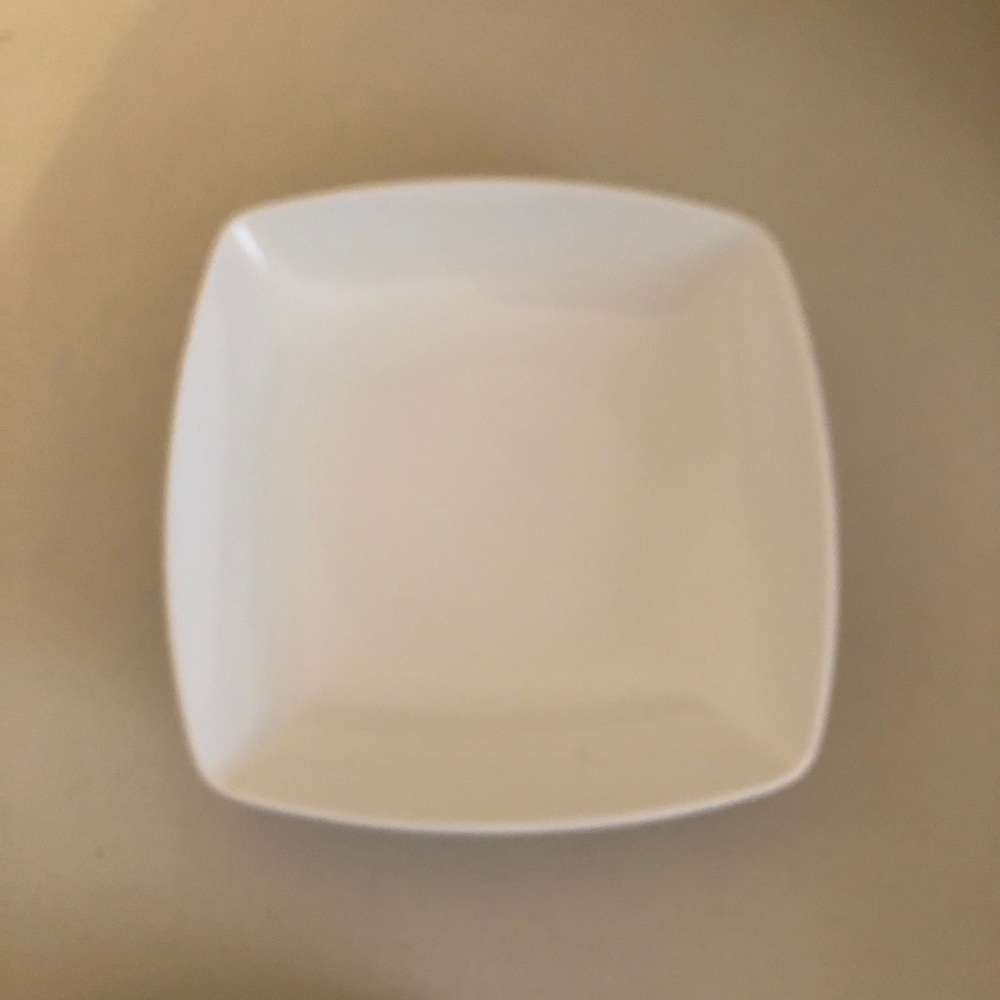 Oneida Sant Andrea Royal Porcelain sq soup 8"